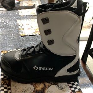 Systm3M snowboard boots Size 10